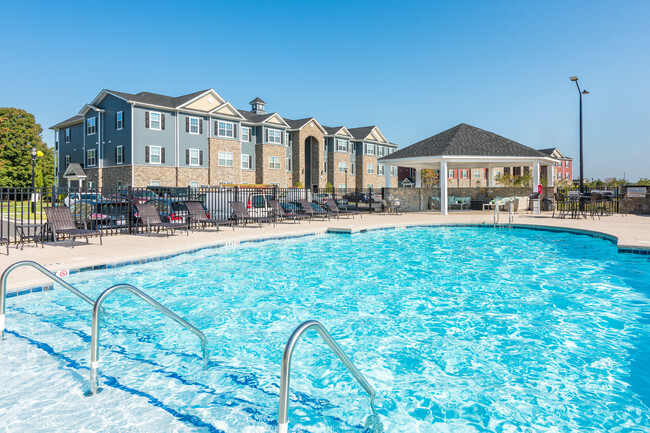 POOL - Villas at Fort Mill Rental