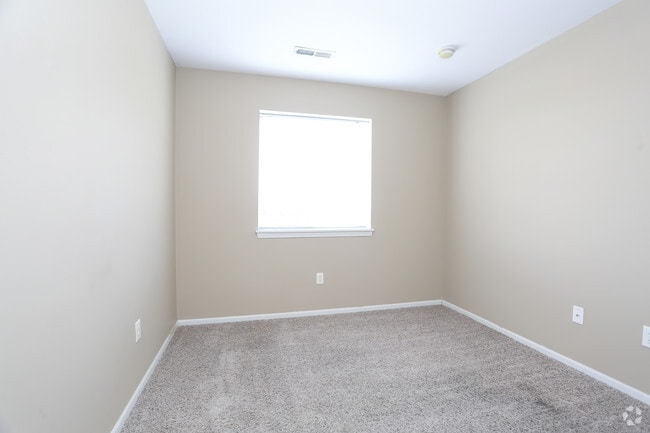 1x1 bedroom - Crimson Villas