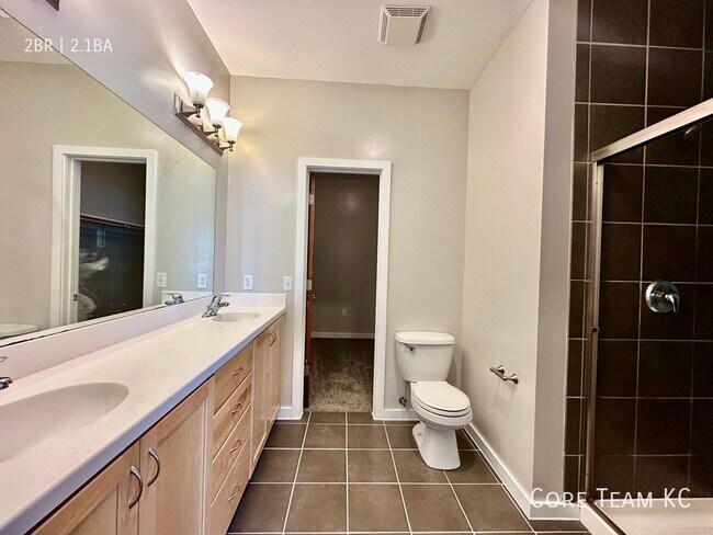 Photo - 2911 Cherry St Unidad 2905