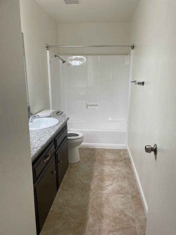 Highland Oaks Apartments & Arcadia Townhomes Bakersfield, CA