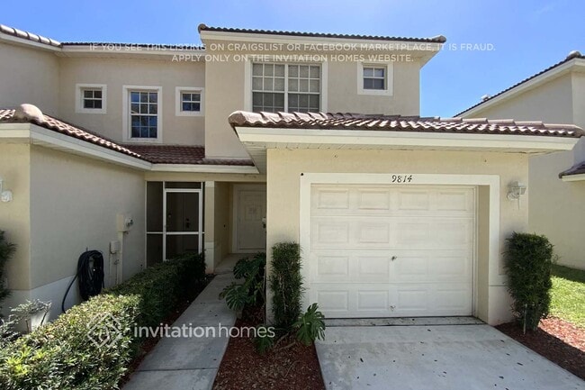 Building Photo - 9814 Porta Leona Ln