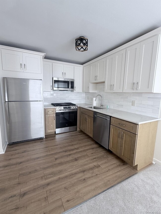 Building Photo - 2740 South Rd Unit G14
