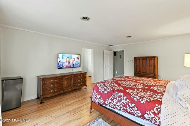 399 Golfview Dr