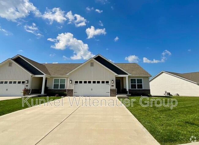 Building Photo - 812 Applewood Creek Dr Rental