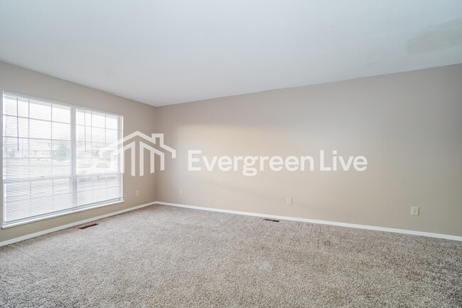 Photo - 672 Liberty Ln