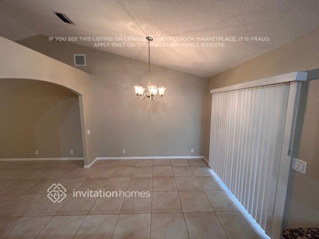 Photo - 7348 Linden Ln
