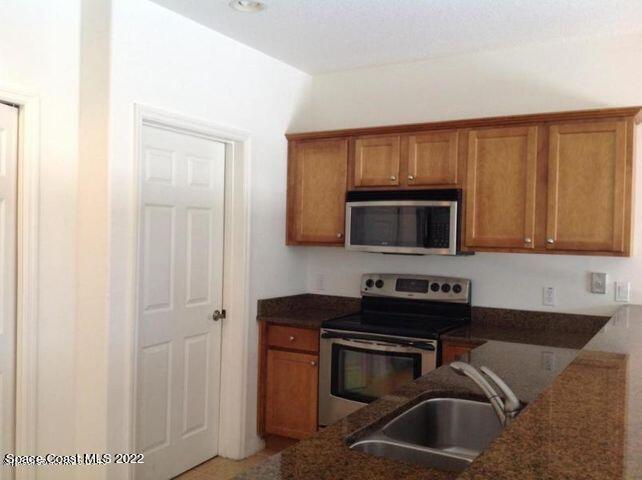 Photo - 131 Majestic Bay Ave