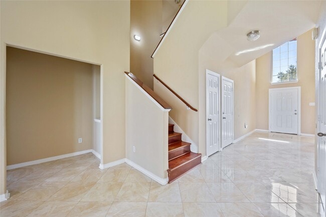 Photo - 6303 Atlasridge Dr