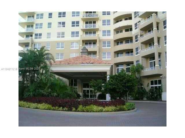 Building Photo - 19501 W Country Club Dr Unit 712 Rental