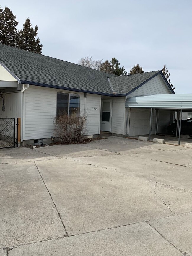 Photo - 2 br, 2 bath House - 2825 SW 28th Street