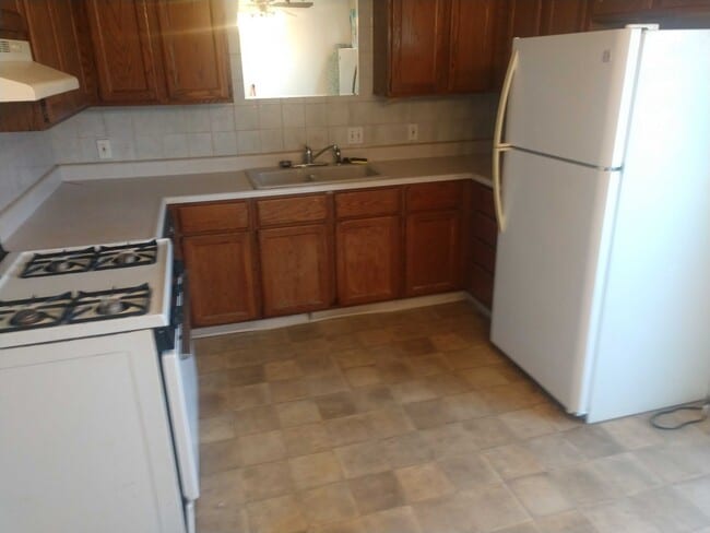 Photo - 2045 Old Valley Ct SE