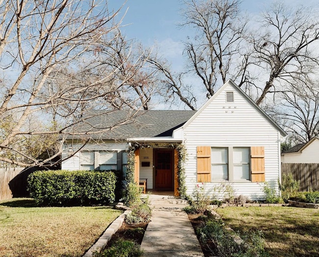 Building Photo - 1031 N 33rd St