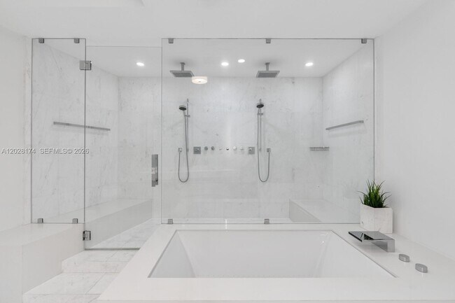 Photo - 18555 Collins Ave Unit 5105
