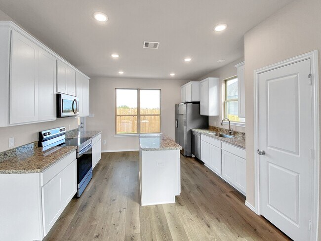 13071 Clear View Dr