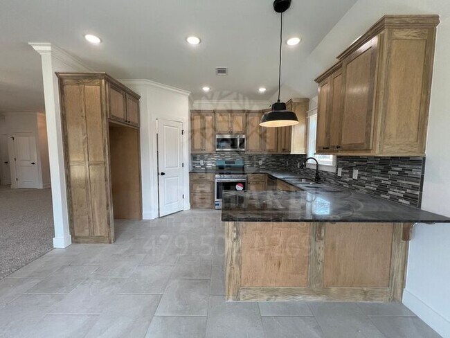 Photo - Tontitown - Single-Family Home- Gorgeous Hawthorne Plan- 9 Month Lease