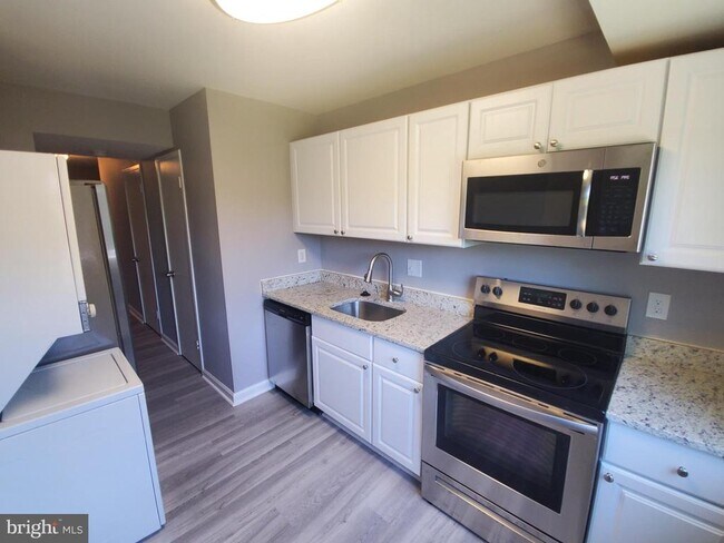 Photo - 19349 Keymar Way