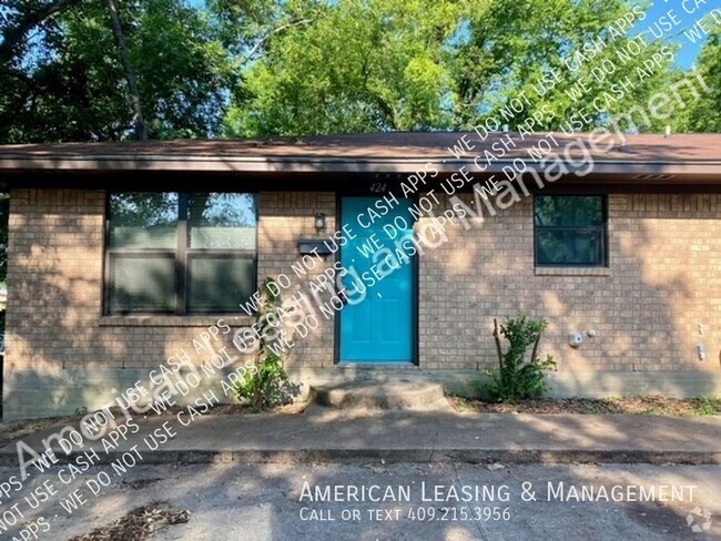 Building Photo - **COMING SOON**  Charming 2-Bedroom 1-Bath... Rental