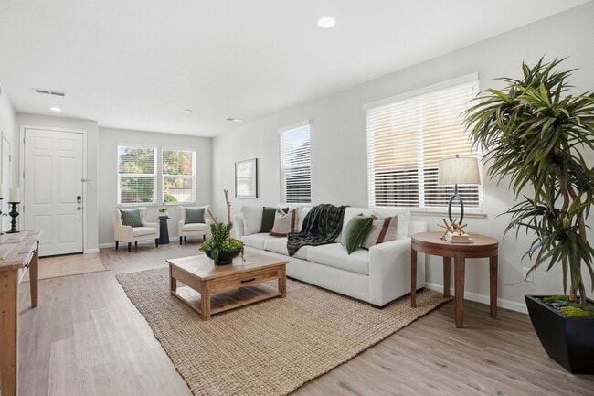 Photo - SPACIOUS & CLEAN 2 STORY, 4 BEDROOM, 2.5 BATH IN NATOMAS