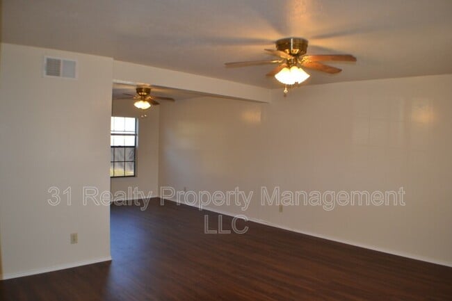 Photo - 1515 Bandera Dr