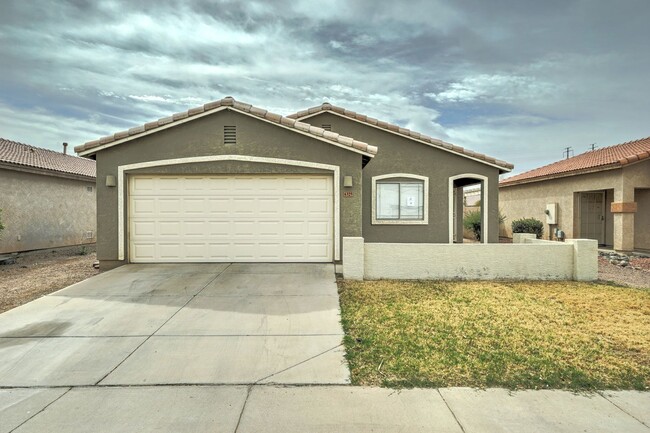 Building Photo - COMING SOON! Spacious 3 Bed 2 Bath home in the Estrella Neighborhood