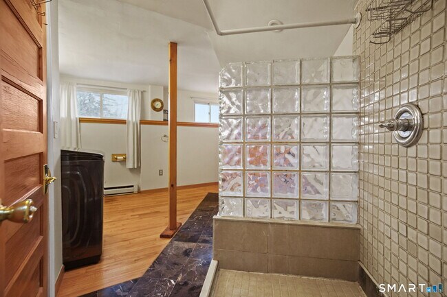 Photo - 45 W North St Unit 2