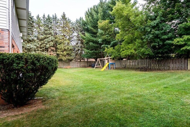 Yard & Playground