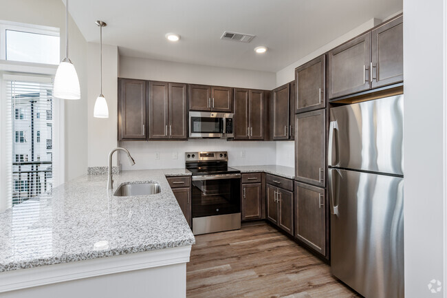 Interior Photo - Manor on the Green Rental