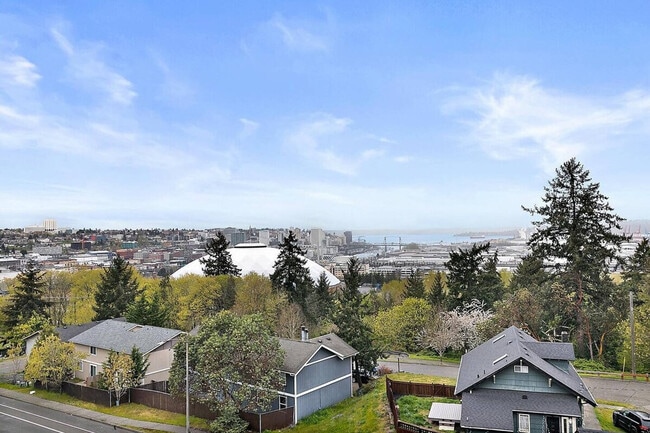 Photo - 624 E 32nd St Unidad ID1296625P