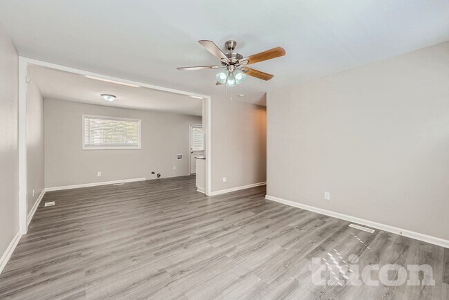 Photo - 9209 Edgevale Dr