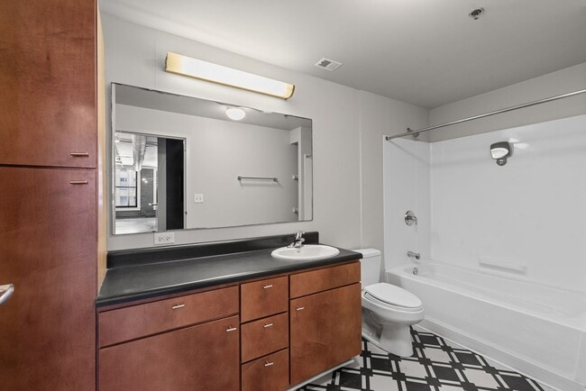 Photo - 1006 Olive St Unit 401