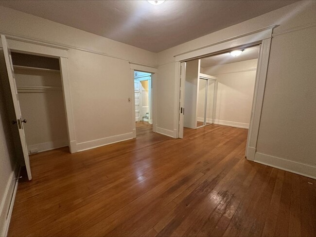 Photo - Roxbury Apartments