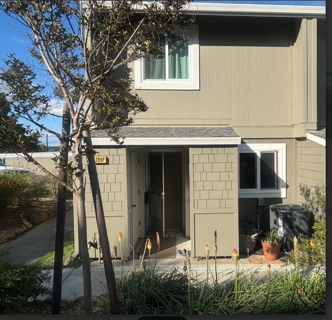 Photo - 1289 Maple Ct Unit F