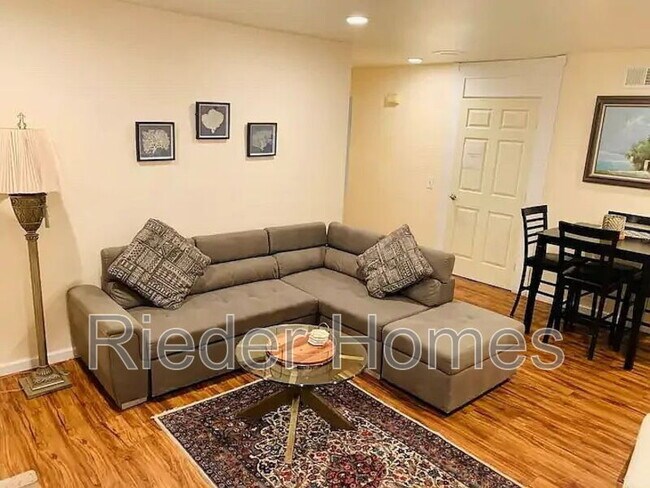 Photo - 4435 Summer Dr Unit Room 3