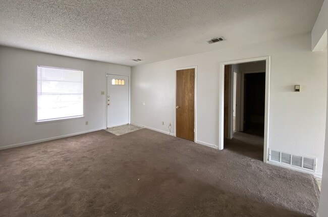 Photo - 4801 Rainbow Cir Unidad 2