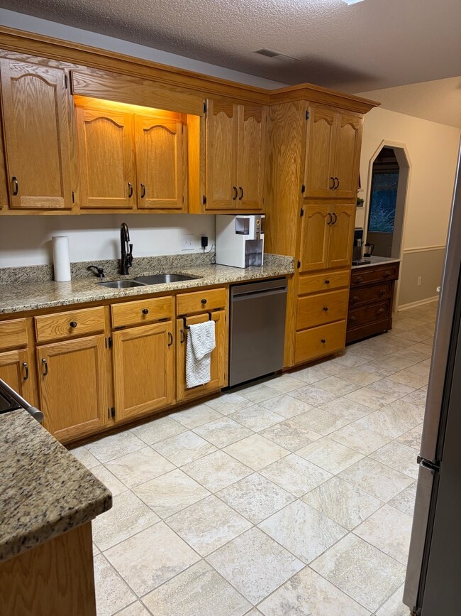 Photo - 2960 Ashlynn Way