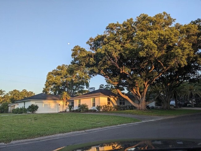 Photo - 1455 Fairway Dr