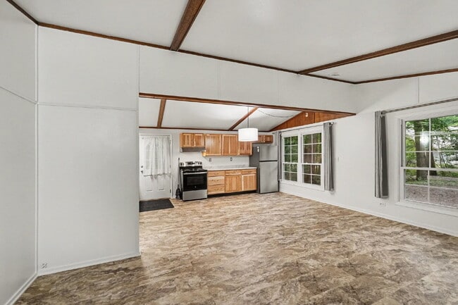 Photo - 3-Bedroom Duplex with Finished Basement & Central Air $1600/month