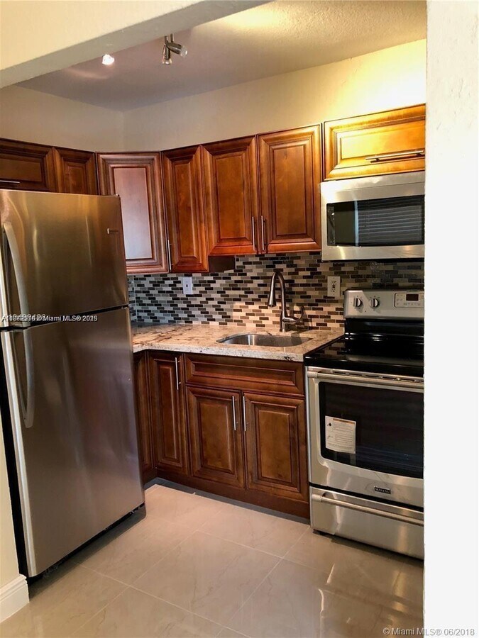 Photo - 4732 SW 33rd Ave Apartment Unit 207