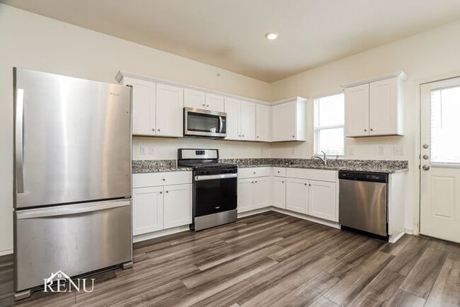 Photo - 5124 Firefly Hls