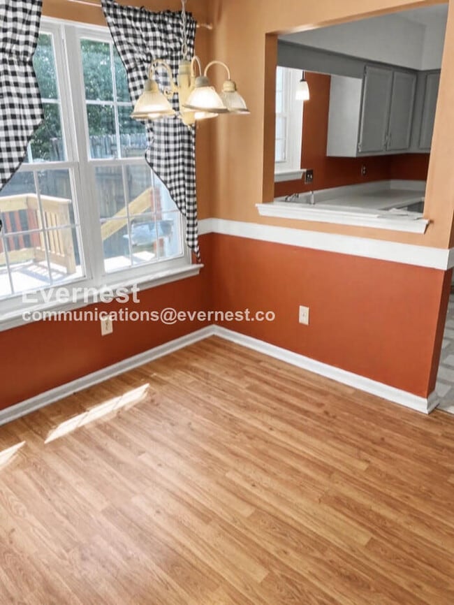 Photo - 1648 Skiffes Creek Cir