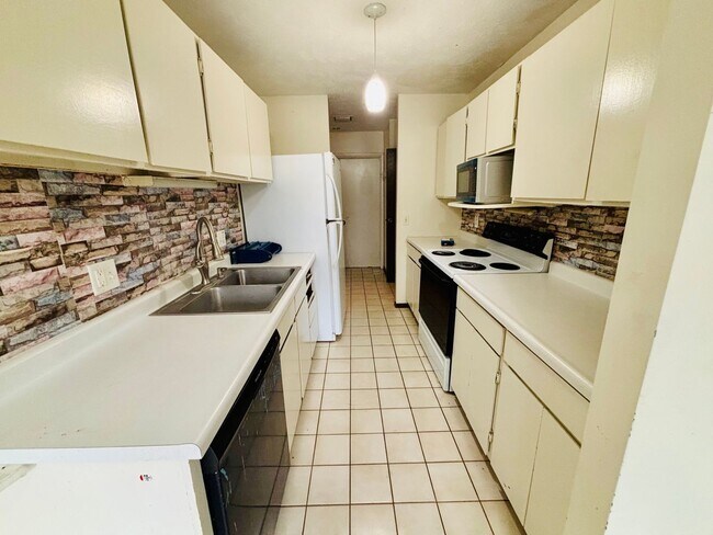 Photo - 13205 Carpenter St