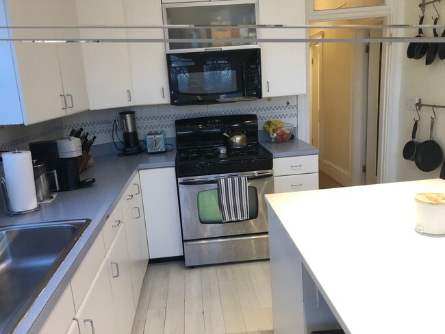 Photo - 231 Harvard St Unidad 5