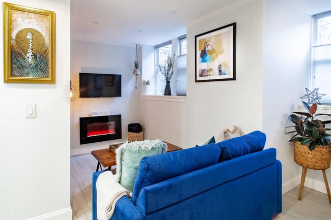 Photo - 1901 16th St NW Unidad ID1238463P