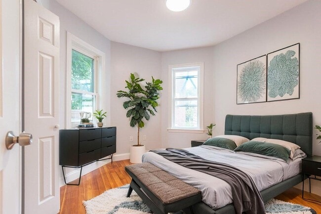 Photo - 28 Hunnewell Ave Unit 2