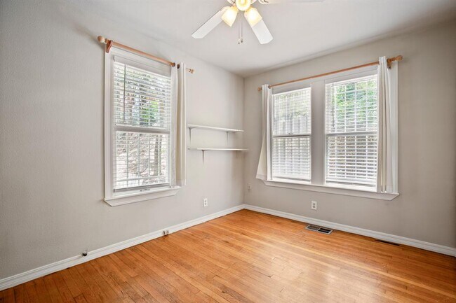 Photo - 3115 Benelva Dr