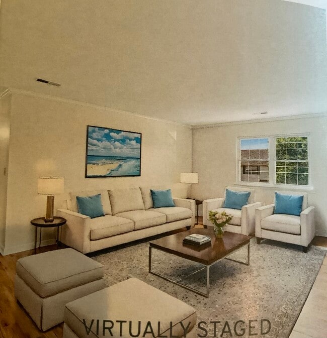 Building Photo - 925 Cleveland St Unit 172