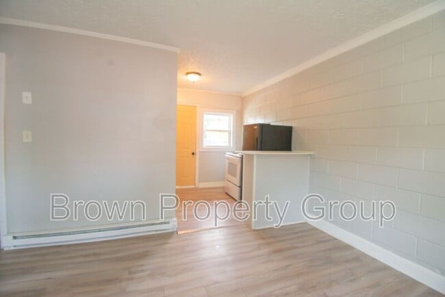 Photo - 412 Lake Ave