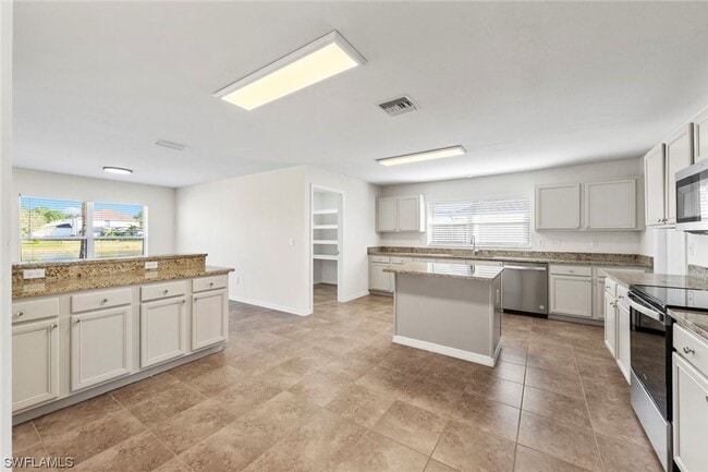 Photo - 4BR Home in Gated Town Lakes Community with Lake View