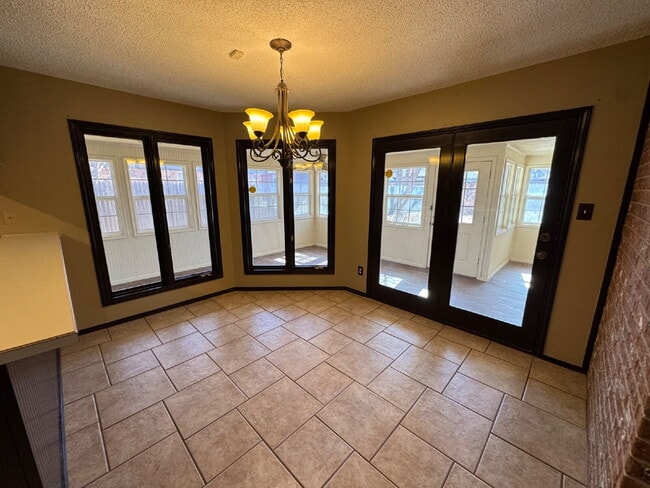 Photo - Spacious Home Located Within Few Blocks Of Schools & Close Access To Spur 327 & S. Loop 289!