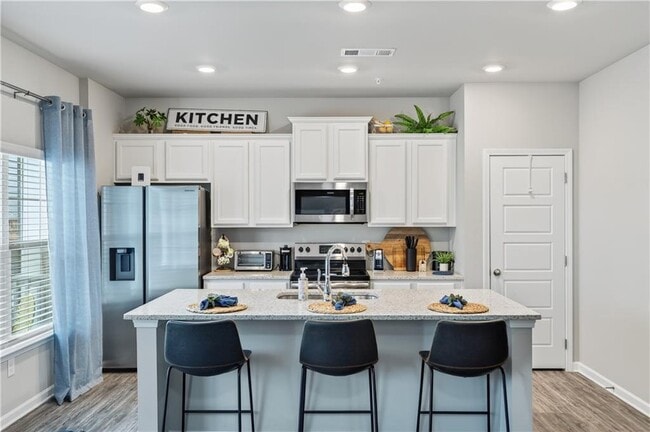 Photo - 2110 Wesson Ct